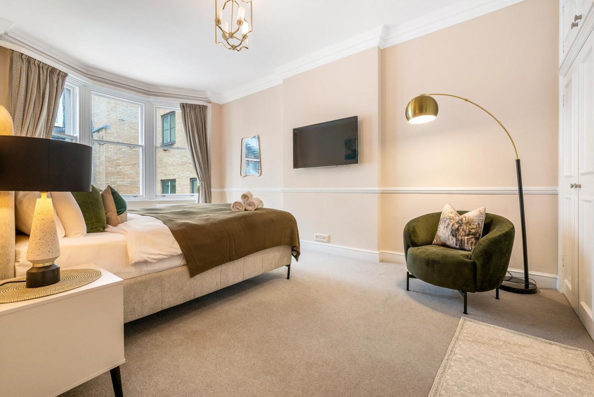 Spectacular 3 Bed In Berkeley Sq Mayfair ロンドン エクステリア 写真