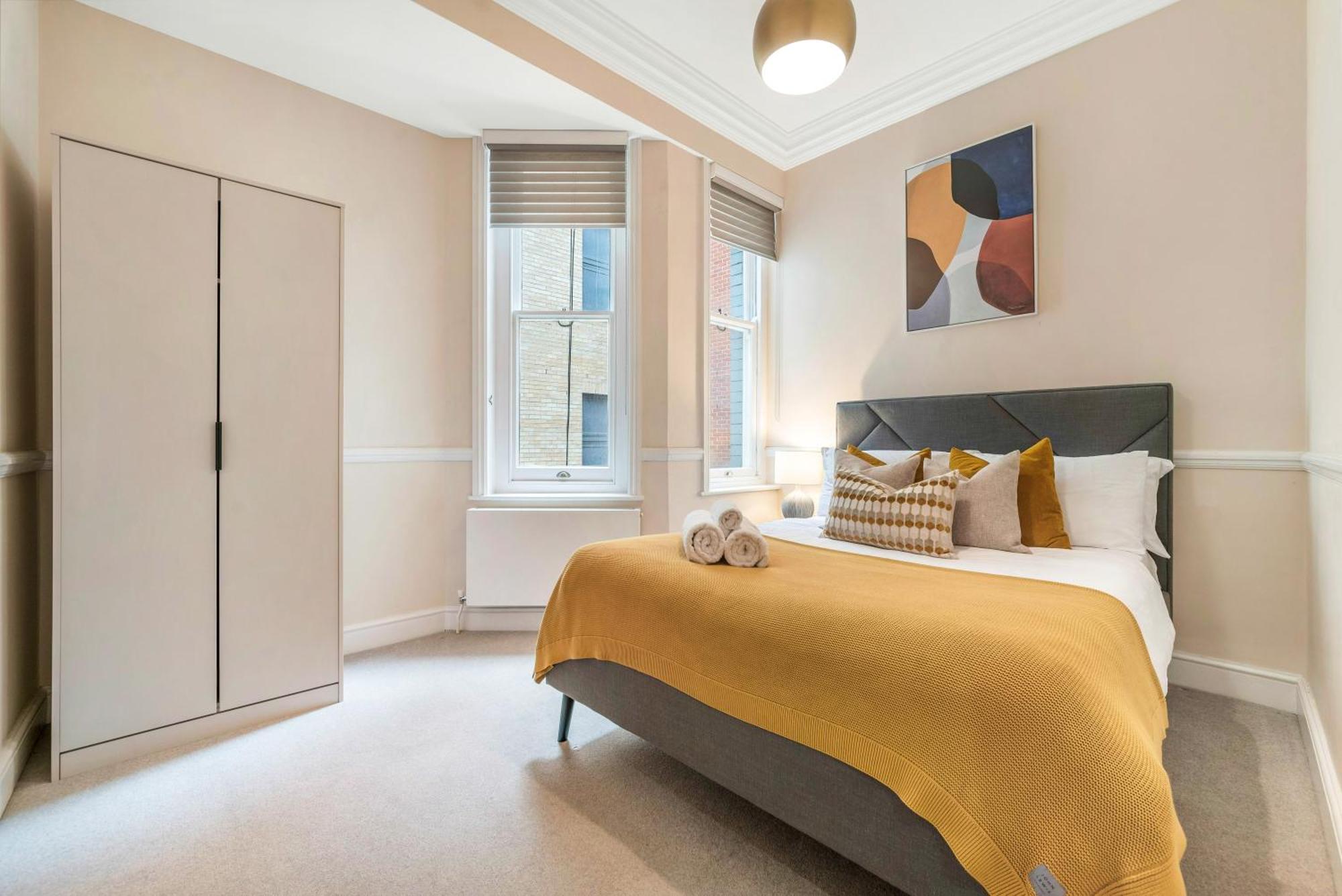 Spectacular 3 Bed In Berkeley Sq Mayfair ロンドン エクステリア 写真